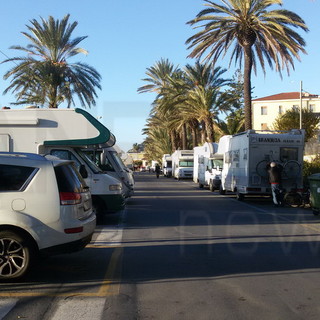 Sanremo: classico problema dei Camper a Capodanno, invasione in lungomare Vittorio Emanuele II