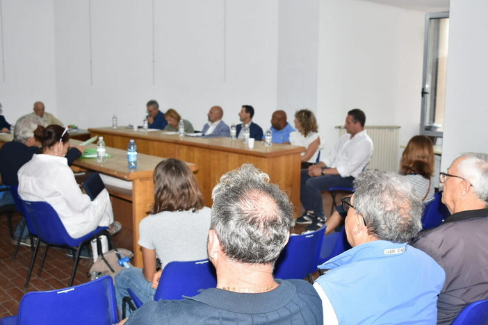 Santo Stefano al Mare, martedì il Consiglio comunale: in discussione porto, bilancio e rete fognaria Santo Stefano al Mare, martedì il Consiglio comunale: in discussione porto, bilancio e rete fognaria