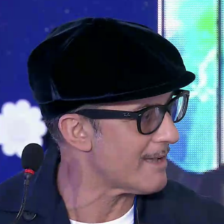 Fiorello durante la conferenza stampa