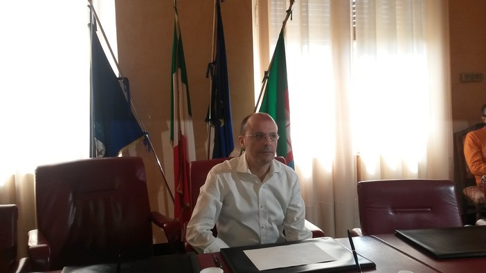 Imperia: conferme dopo le nostre anticipazioni, Carlo Capacci presenta la nuova giunta. "Resteremo fino al 2018"