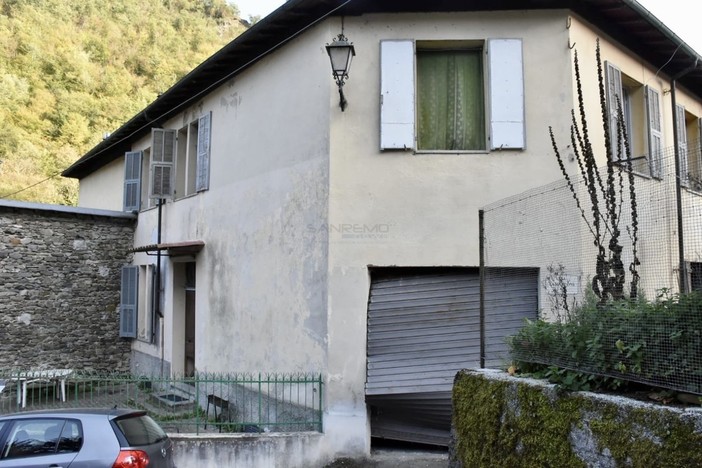 Esplosione di Molini di Triora, si chiude il processo: patteggiamento a due anni per l’unico imputato