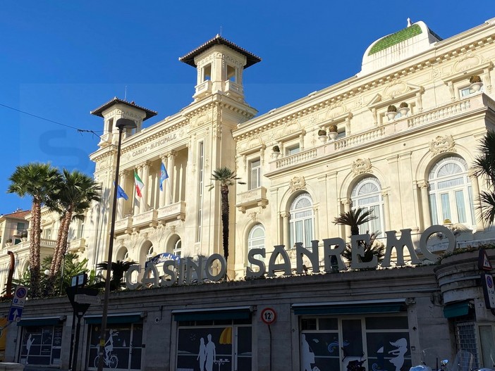 Sanremo, chiusura Casinò, l'Ugl Terziario a fianco dei lavoratori: "La riduzione dei costi non deve riguardare solo i dipendenti" Sanremo, chiusura Casinò, l'Ugl Terziario a fianco dei lavoratori: "La riduzione dei costi non deve riguardare solo i dipendenti"