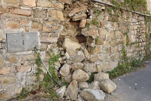 Sanremo: franato il muro alla 'Vesca', ieri mattina sopralluogo del Comune ma deve intervenire l'Anas