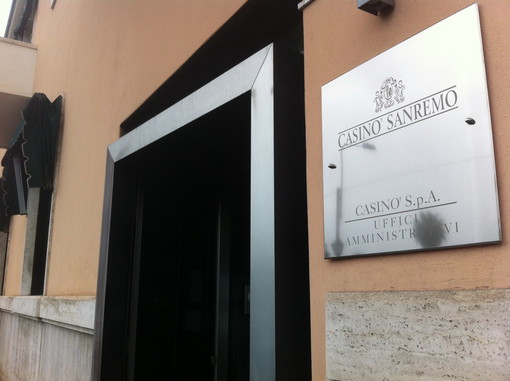 Riciclaggio: blitz della Direzione Investigativa Antimafia anche al Casinò di Sanremo, nel mirino le 'puntate' della malavita Riciclaggio: blitz della Direzione Investigativa Antimafia anche al Casinò di Sanremo, nel mirino le 'puntate' della malavita