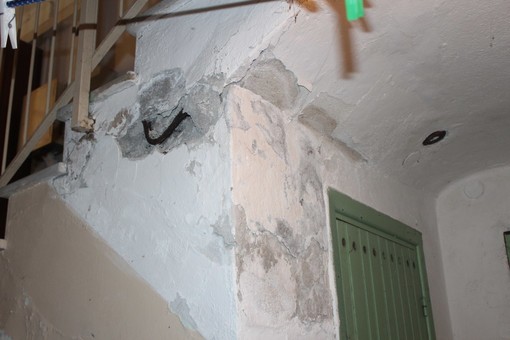 Imperia: disoccupato con tre figli e la moglie malata lancia un appello alle istituzioni: "Non ho più i soldi per il pane" Imperia: disoccupato con tre figli e la moglie malata lancia un appello alle istituzioni: "Non ho più i soldi per il pane"