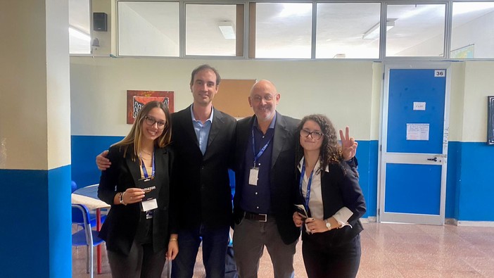 Imperia: terminata con successo la terza rassegna del convegno ‘Guardaorailtuofuturo’ al Ruffini (Foto) Imperia: terminata con successo la terza rassegna del convegno ‘Guardaorailtuofuturo’ al Ruffini (Foto)