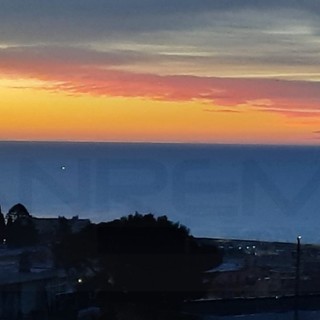 Cielo terso e straordinaria visibilità: questa mattina non solo Corsica ma anche le alpi Apuane dalla nostra provincia (Foto) Cielo terso e straordinaria visibilità: questa mattina non solo Corsica ma anche le alpi Apuane dalla nostra provincia (Foto)