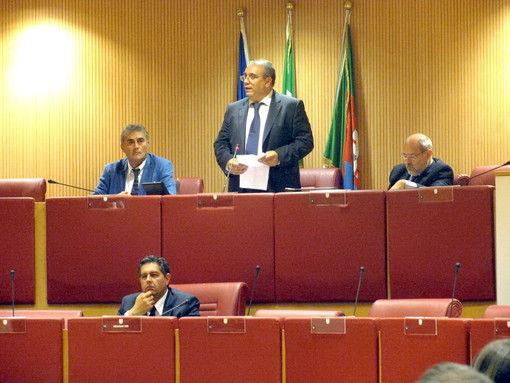 Regione, via all'era Toti: il savonese Francesco Bruzzone presidente del Consiglio Regionale