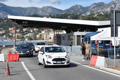 Da oggi la Liguria è in arancione: i francesi si stanno informando in che modo poter oltrepassare il confine