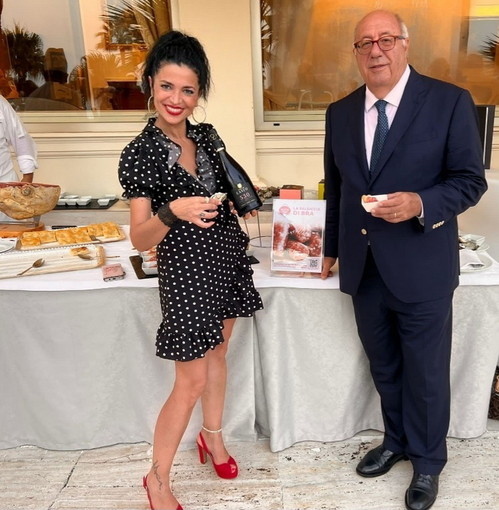 Sanremo: la salsiccia di Bra ‘incoronata’ al 'Royal Summer Cocktail Party' del Royal Hotel Sanremo: la salsiccia di Bra ‘incoronata’ al 'Royal Summer Cocktail Party' del Royal Hotel