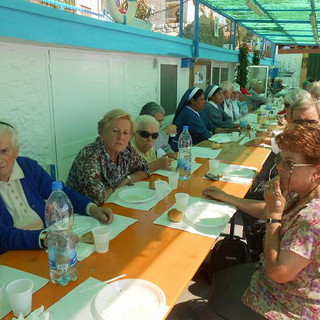 Residenza protetta per anziani 'Casa Rachele': Vernante e Vallecrosia tutti al mare