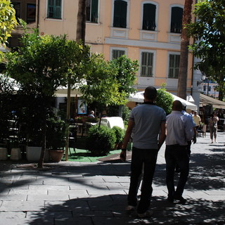 Sanremo: con il nuovo regolamento i dehor di bar e ristoranti potranno essere 'chiusi' tra ottobre ed aprile Sanremo: con il nuovo regolamento i dehor di bar e ristoranti potranno essere 'chiusi' tra ottobre ed aprile