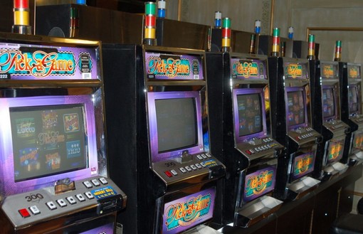 Sanremo: centrati al Casinò tre jackpot per 33mila euro Sanremo: centrati al Casinò tre jackpot per 33mila euro