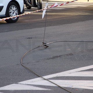 Sanremo: dalle telecamere la verità sull’incidente di ieri allo Zampillo, il camion viaggiava con il braccio-gru troppo alto