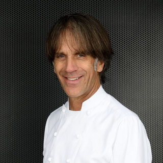 Davide Oldani torna a Sanremo: tre cene d'autore all'Europa Palace tra alta cucina e vista sul mare Davide Oldani torna a Sanremo: tre cene d'autore all'Europa Palace tra alta cucina e vista sul mare