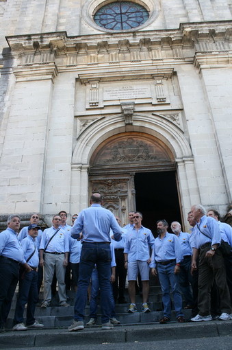 Grande successo del coro Mongioje al ‘Festival Corale Internazionale di Peyrehorade’ Grande successo del coro Mongioje al ‘Festival Corale Internazionale di Peyrehorade’