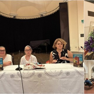Misteri, ironia e personaggi indimenticabili: Cristina Rava incanta il pubblico a Bordighera (Foto)
