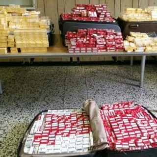 Ventimiglia: contrabbando di oltre 66 kg di sigarette, denunciati dalla Guardia di Finanza due stranieri Ventimiglia: contrabbando di oltre 66 kg di sigarette, denunciati dalla Guardia di Finanza due stranieri