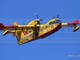 Olivetta San Michele: in azione anche due Canadair per spegnere l'incendio divampato ieri