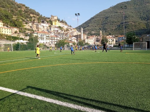 Badalucco, l’impianto sportivo di Premartin concesso gratuitamente all’ASD Badalucco 2009 per la stagione 2025/2026 Badalucco, l’impianto sportivo di Premartin concesso gratuitamente all’ASD Badalucco 2009 per la stagione 2025/2026