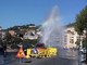 Imperia: esplode una tubatura dell'acqua. Geyser alto più di dieci metri Imperia: esplode una tubatura dell'acqua. Geyser alto più di dieci metri