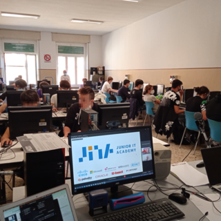 Imperia: al Polo Tecnologico Imperiese entrano nel vivo i corsi di approfondimento (Foto)