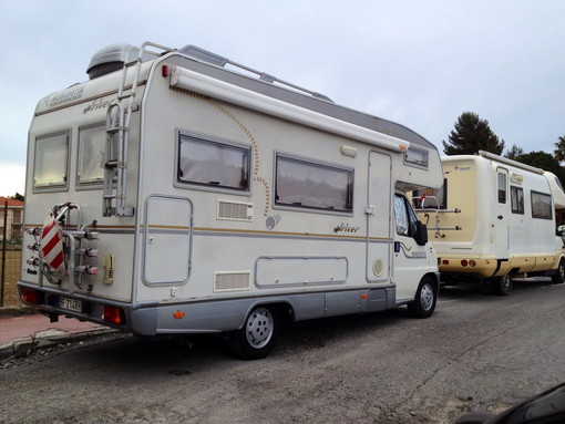 Bordighera: in piazzale Baden Powell scatta il divieto di sosta per caravan, autocaravan e roulotte (Foto)