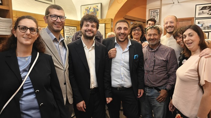 Fulvio Fellegara chiude la campagna elettorale con Brando Benifei "Da noi solo proposte e nessuna polemica" (Video) Fulvio Fellegara chiude la campagna elettorale con Brando Benifei "Da noi solo proposte e nessuna polemica" (Video)