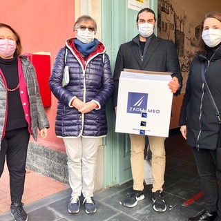 Santo Stefano al Mare: oggi l’azienda Zoali Sail ha regalato una dotazione di mascherine alle scuole elementari (Foto) Santo Stefano al Mare: oggi l’azienda Zoali Sail ha regalato una dotazione di mascherine alle scuole elementari (Foto)