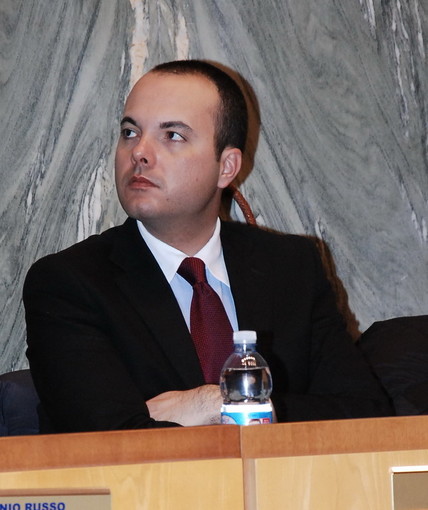 Fallimento della 'Porto', chiusura Agnesi e problemi TraDeCo: il commento di Luca Falciola (Forza Italia) Fallimento della 'Porto', chiusura Agnesi e problemi TraDeCo: il commento di Luca Falciola (Forza Italia)