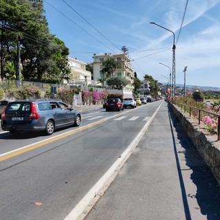Sanremo, martedì nero per il traffico: parcheggi esauriti e code ovunque, alla Foce anche un bilico incastrato Sanremo, martedì nero per il traffico: parcheggi esauriti e code ovunque, alla Foce anche un bilico incastrato