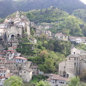 Comuni dell'entroterra senza soldi ma con le strade da sistemare: convenzione tra cinque enti