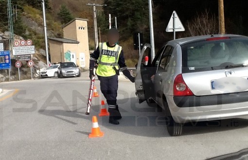 Colle di Tenda: ecco l'inasprimento dei controlli al confine italo-francese all'ingresso in provincia di Cuneo