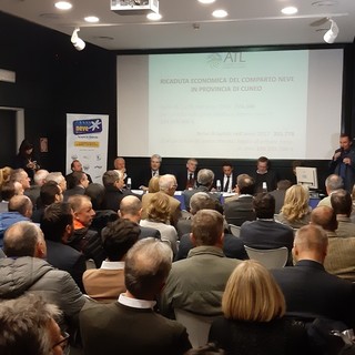 "Altri 6 milioni di euro per le stazioni sciistiche del Cuneese": l'annuncio di Chiamparino alla presentazione della stagione 2018/19 (Video)