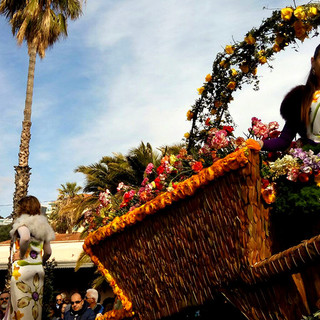 Sanremo in Fiore 2017: sul Carro di Sanremo, una creazione moda dedicata a Libereso Guglielmi