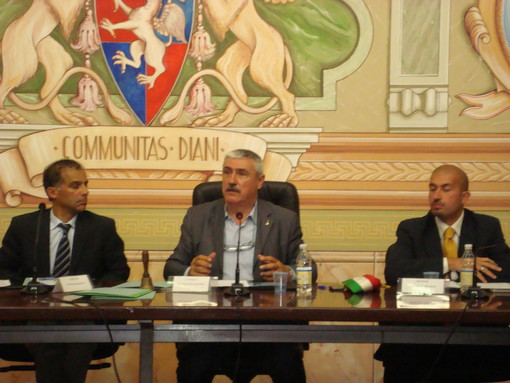 Diano Marina: questa sera un Consiglio Comuale 'caldo'' sulle tariffe Tari e Imu
