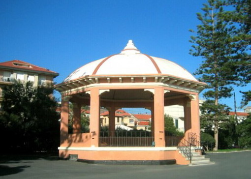 Bordighera: lunedì prossimo alle 21.30 con l'associazione 'InforMare' c'è 'Ponente nel blu' Bordighera: lunedì prossimo alle 21.30 con l'associazione 'InforMare' c'è 'Ponente nel blu'