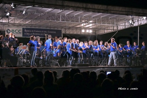 Bordighera: ieri sera ai Giardini Löwe il concerto conclusivo del campus 'Note d'Amare' (Foto e Video) Bordighera: ieri sera ai Giardini Löwe il concerto conclusivo del campus 'Note d'Amare' (Foto e Video)