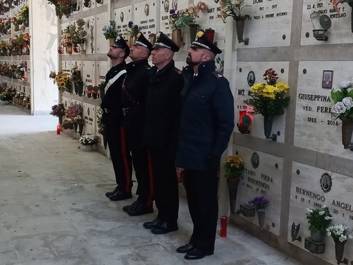 La commemorazione nel cimitero di Bordighera