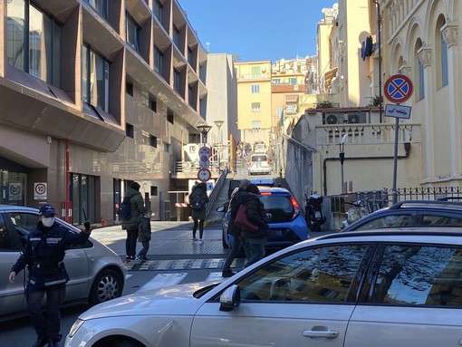 Sanremo: da giovedì 'drive through' per i tamponi spostato a Bussana, finalmente via le code dal centro