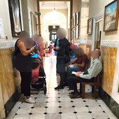Sanremo: riconteggi della Tari, in comune lunghe code e attese anche di ore per gli utenti (Foto) Sanremo: riconteggi della Tari, in comune lunghe code e attese anche di ore per gli utenti (Foto)