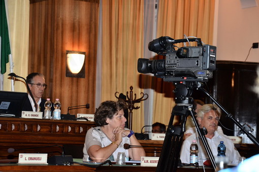 Sanremo: un lettore interviene sul Consiglio Comuale "E' ora di smetterla di dire 'abbiamo fatto' o 'noi stiamo facendo'!"