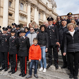 Da Diano Marina al Vaticano per l'udienza del Papa: i Carabinieri della Stazione oggi a San Pietro (Foto) Da Diano Marina al Vaticano per l'udienza del Papa: i Carabinieri della Stazione oggi a San Pietro (Foto)