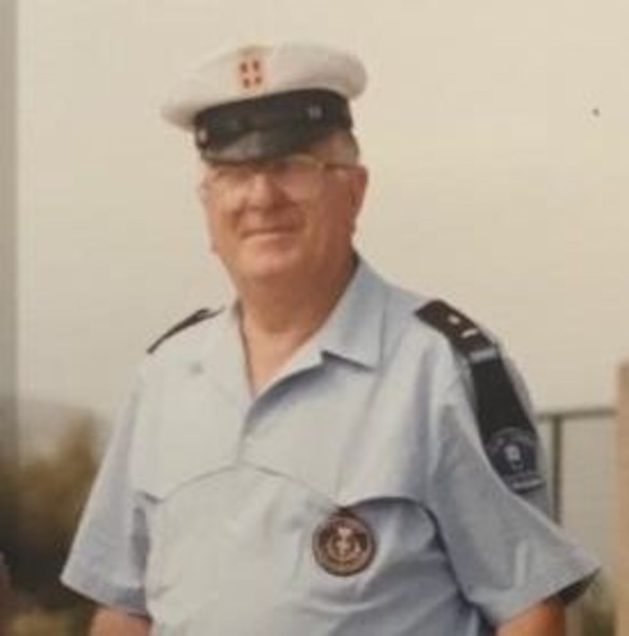 Camporosso in lutto per la morte di Carlo Parisi, ex comandante della polizia locale (Foto)