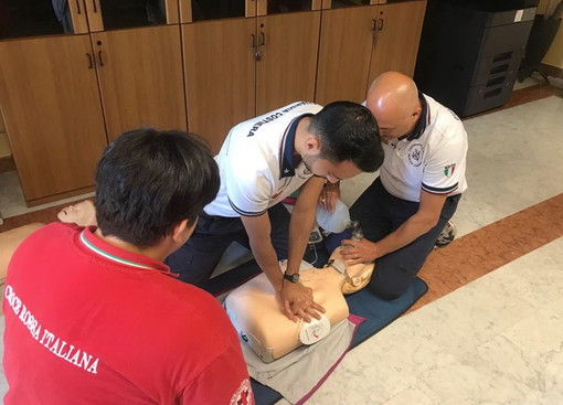 Guardia Costiera Cardio Protetta: ora la balneazione è più sicura dopo i corsi di Blsd Guardia Costiera Cardio Protetta: ora la balneazione è più sicura dopo i corsi di Blsd
