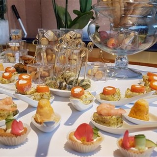 I Fiori di Raverabio e le bollicine di Cuvage conquistano Monaco grazie alla chef Paola Chiolini