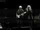 Patti Smith delizia l’Ariston e dedica “Perfect day” a Sanremo, al suo clima e al suo mare (Foto)