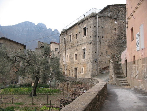 Il comune di Castelbianco entra nel Territorio della Lavanda della Riviera dei Fiori