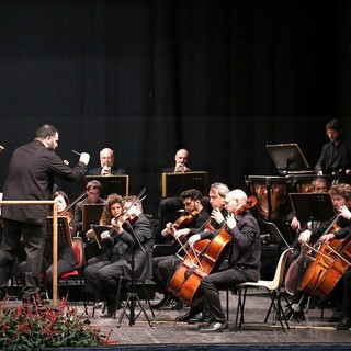 Aspettando il Natale con Rossini: venerdì concerto della Sinfonica a favore della Fondazione FHM Italia Onlus Children e Women Healt Aspettando il Natale con Rossini: venerdì concerto della Sinfonica a favore della Fondazione FHM Italia Onlus Children e Women Healt