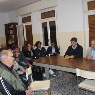 Elezioni Amministrative di Imperia: il candidato sindaco Carlo Capacci incontra gli abitanti di Moltedo Elezioni Amministrative di Imperia: il candidato sindaco Carlo Capacci incontra gli abitanti di Moltedo
